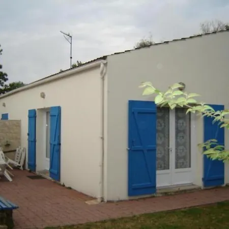 Rue De La Plage A Chaucre