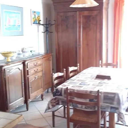 Rue De La Plage A Chaucre * Saint-Georges-d'Oleron